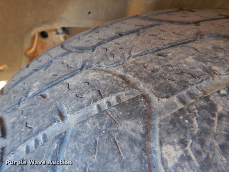 image for item JS9768 2004 Chevrolet Silverado 1500  Ext. Cab pickup truck