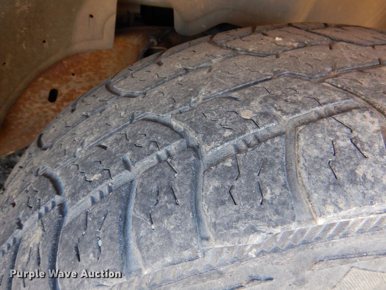 image for item JS9768 2004 Chevrolet Silverado 1500  Ext. Cab pickup truck