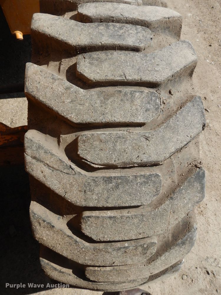 image for item JV9347 1999 Case 580L  Series 2 backhoe