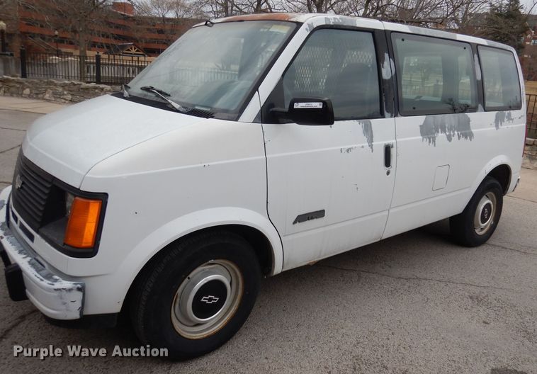 image for item JV9412 1993 Chevrolet Astro  van