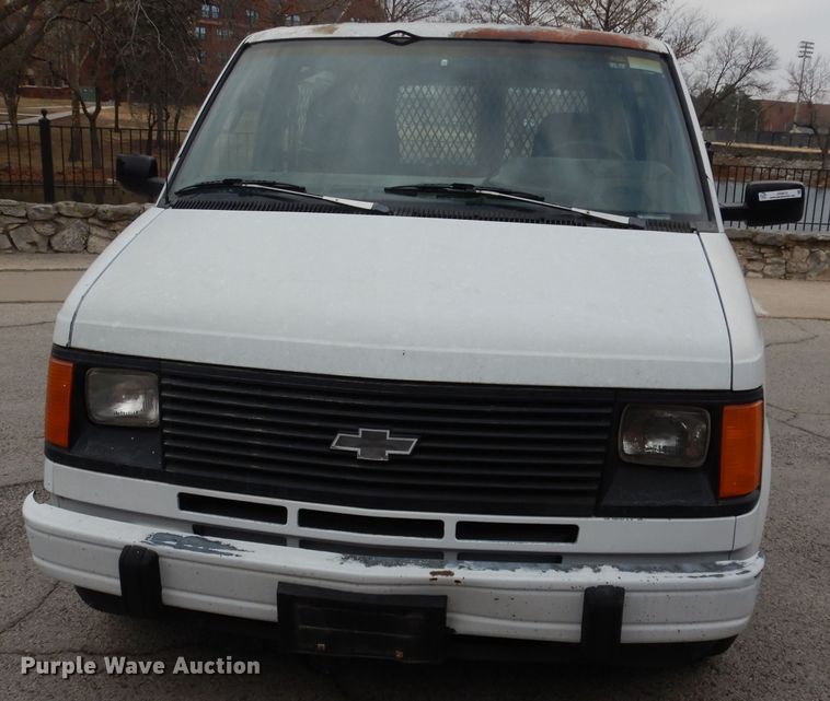 image for item JV9412 1993 Chevrolet Astro  van