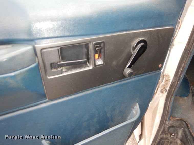image for item JV9412 1993 Chevrolet Astro  van