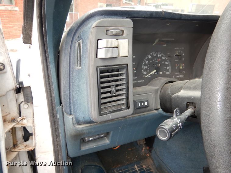 image for item JV9412 1993 Chevrolet Astro  van