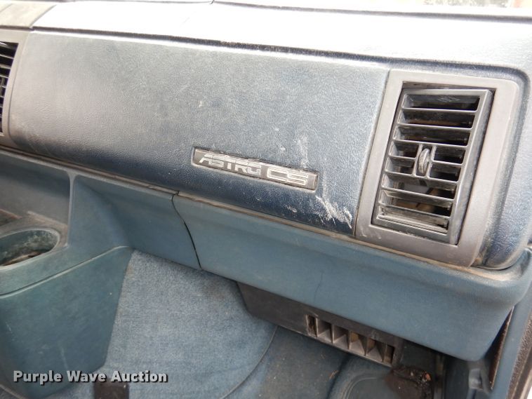 image for item JV9412 1993 Chevrolet Astro  van