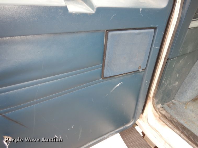 image for item JV9412 1993 Chevrolet Astro  van