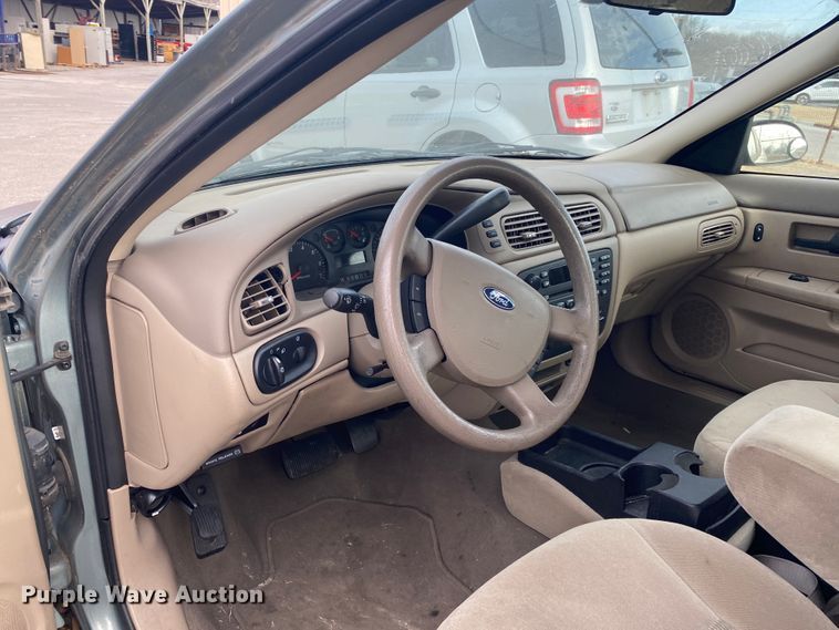 image for item KE9376 2006 Ford Taurus SE