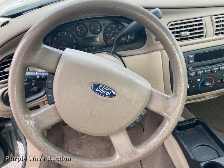 image for item KE9376 2006 Ford Taurus SE