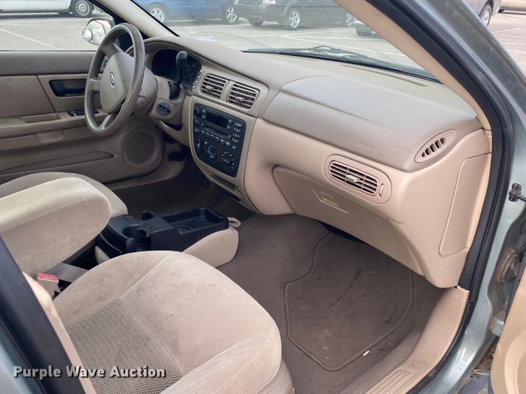 image for item KE9376 2006 Ford Taurus SE