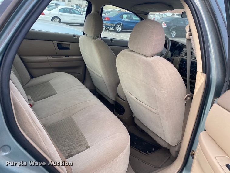 image for item KE9376 2006 Ford Taurus SE