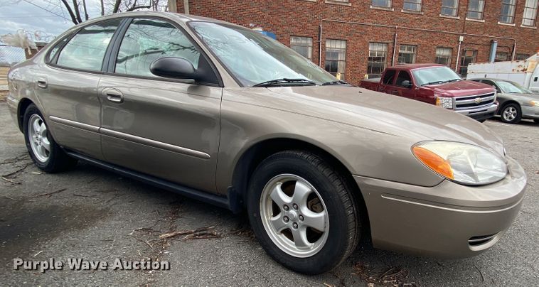 image for item KE9383 2006 Ford Taurus SE