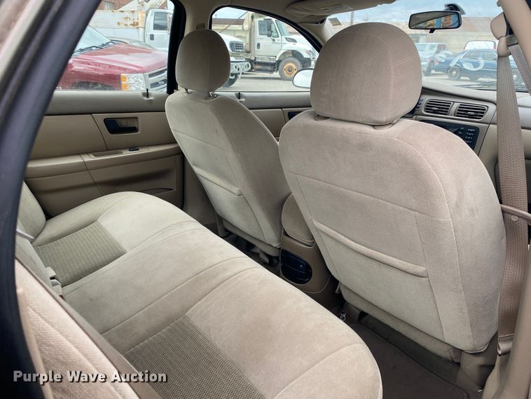 image for item KE9383 2006 Ford Taurus SE