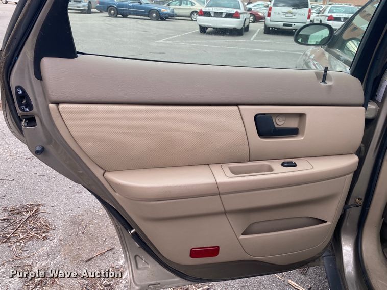 image for item KE9383 2006 Ford Taurus SE