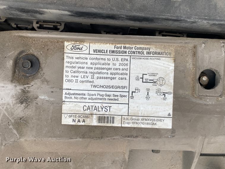 image for item KE9383 2006 Ford Taurus SE