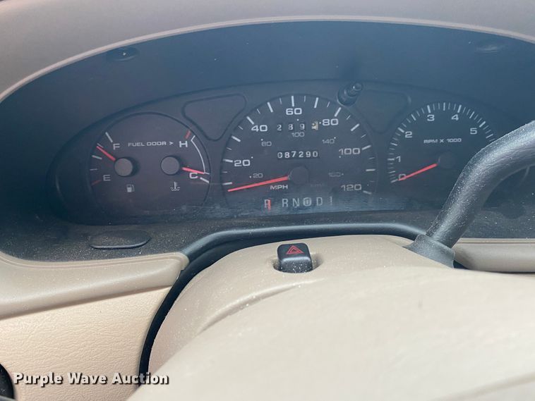 image for item KE9385 2003 Ford Taurus SES