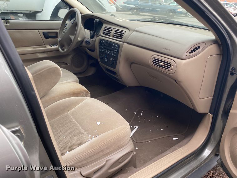 image for item KE9385 2003 Ford Taurus SES