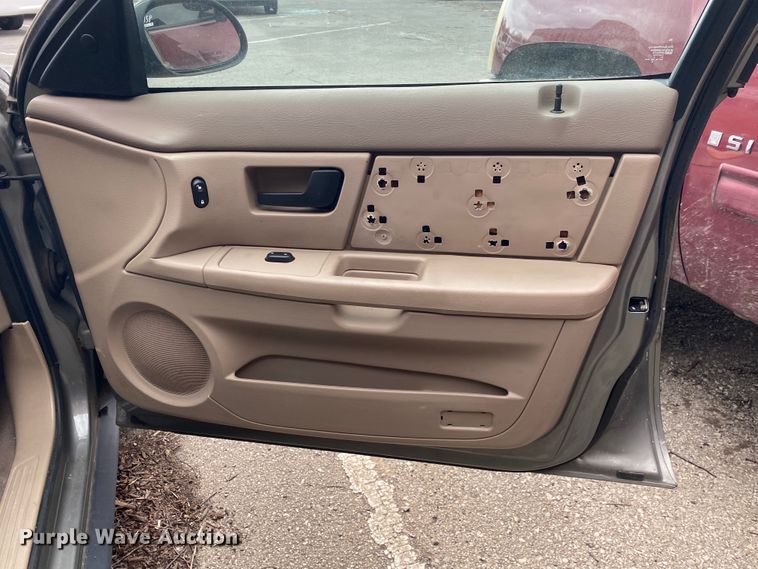 image for item KE9385 2003 Ford Taurus SES
