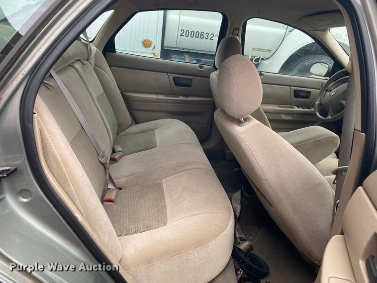 image for item KE9385 2003 Ford Taurus SES