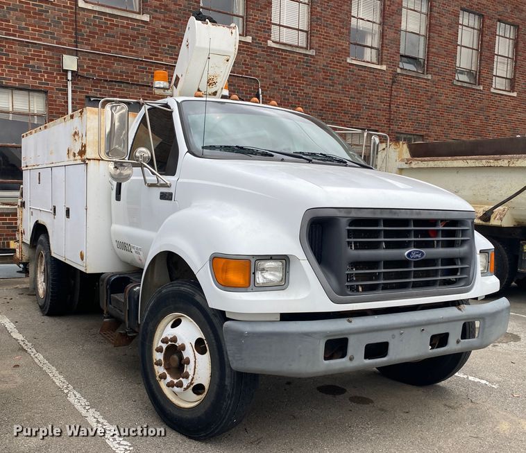 image for item KE9386 2000 Ford F750 Super Duty  bucket truck