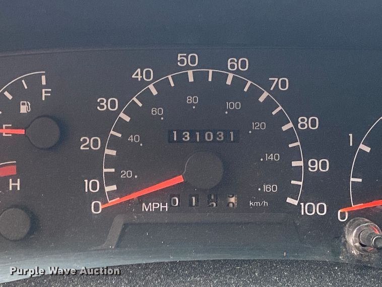 image for item KE9386 2000 Ford F750 Super Duty  bucket truck