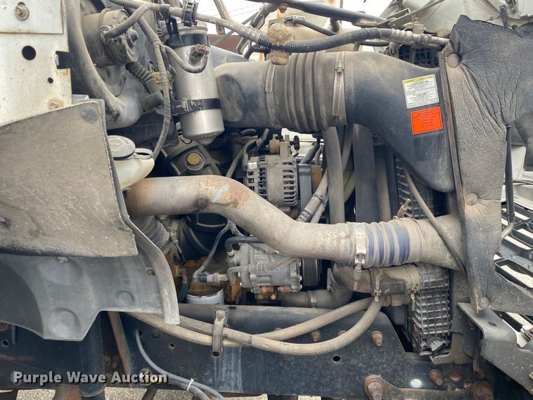 image for item KE9386 2000 Ford F750 Super Duty  bucket truck