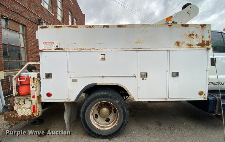 image for item KE9386 2000 Ford F750 Super Duty  bucket truck