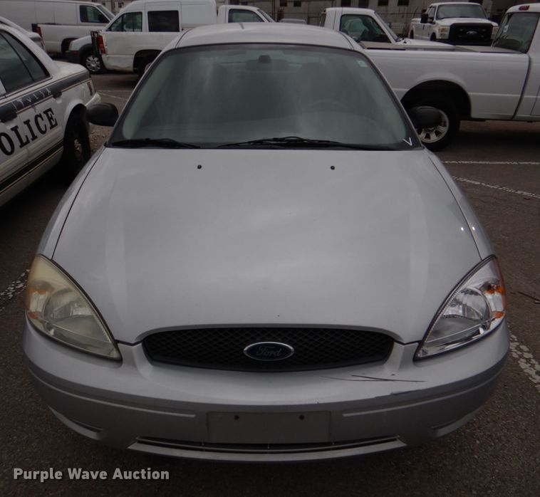 image for item KE9391 2006 Ford Taurus SE