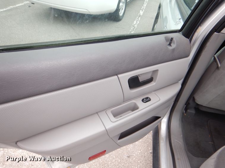 image for item KE9391 2006 Ford Taurus SE