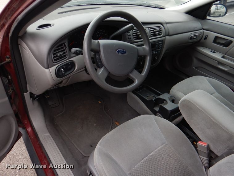 image for item KE9396 2004 Ford Taurus SES