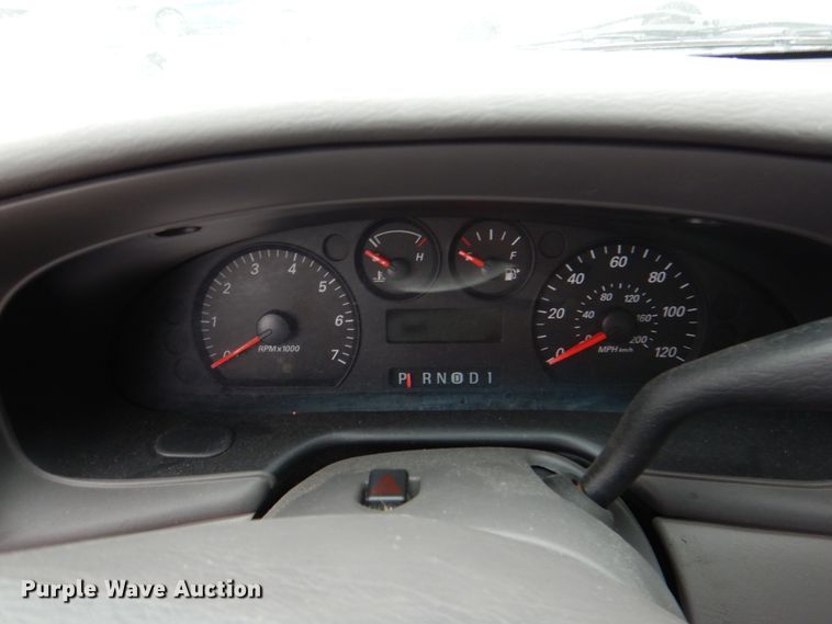 image for item KE9396 2004 Ford Taurus SES