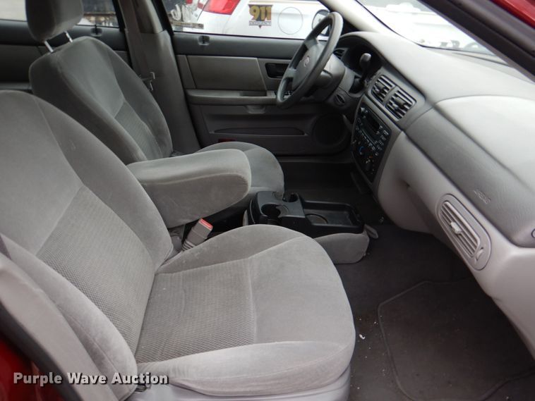image for item KE9396 2004 Ford Taurus SES