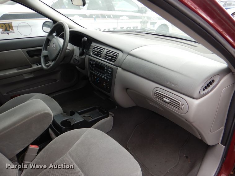 image for item KE9396 2004 Ford Taurus SES