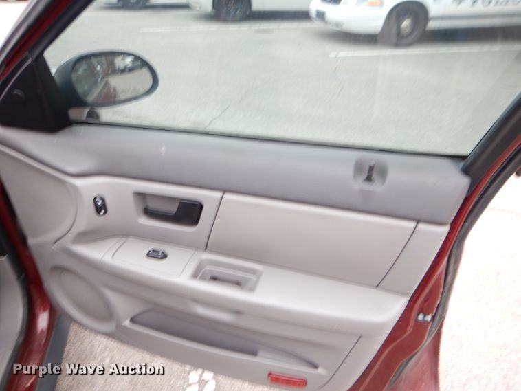 image for item KE9396 2004 Ford Taurus SES