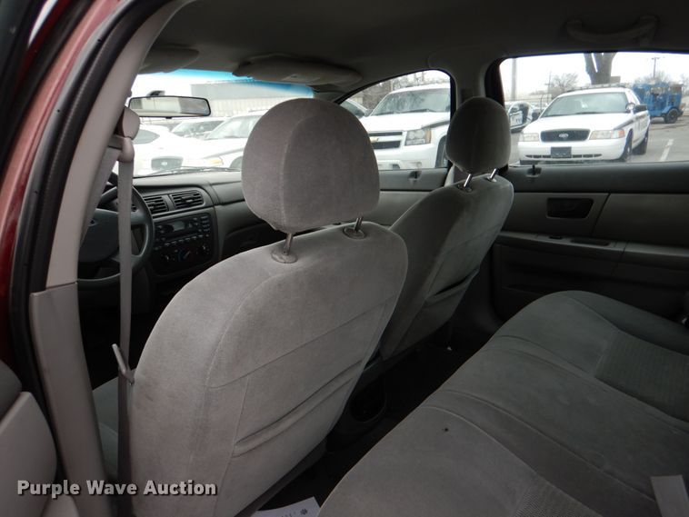 image for item KE9396 2004 Ford Taurus SES