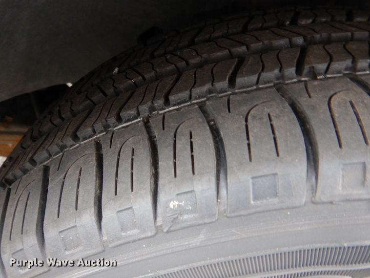 image for item KE9396 2004 Ford Taurus SES