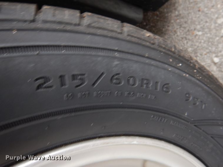 image for item KE9396 2004 Ford Taurus SES