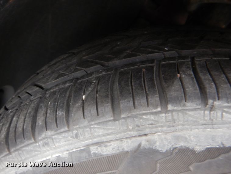 image for item KE9396 2004 Ford Taurus SES