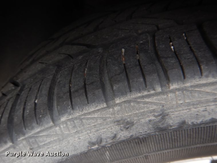 image for item KE9396 2004 Ford Taurus SES