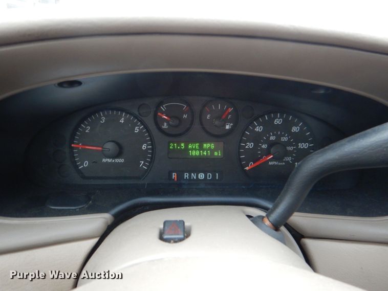 image for item KE9430 2004 Ford Taurus SES