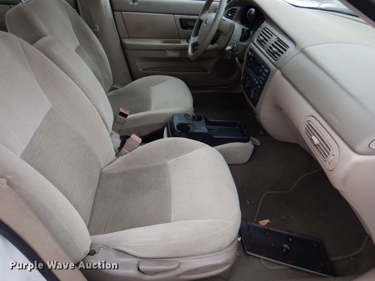 image for item KE9430 2004 Ford Taurus SES