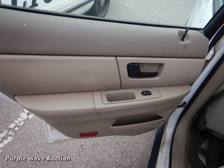 image for item KE9430 2004 Ford Taurus SES