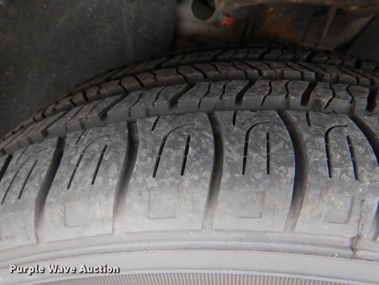 image for item KE9430 2004 Ford Taurus SES