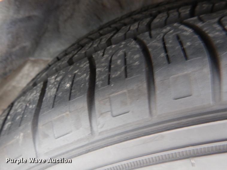 image for item KE9430 2004 Ford Taurus SES