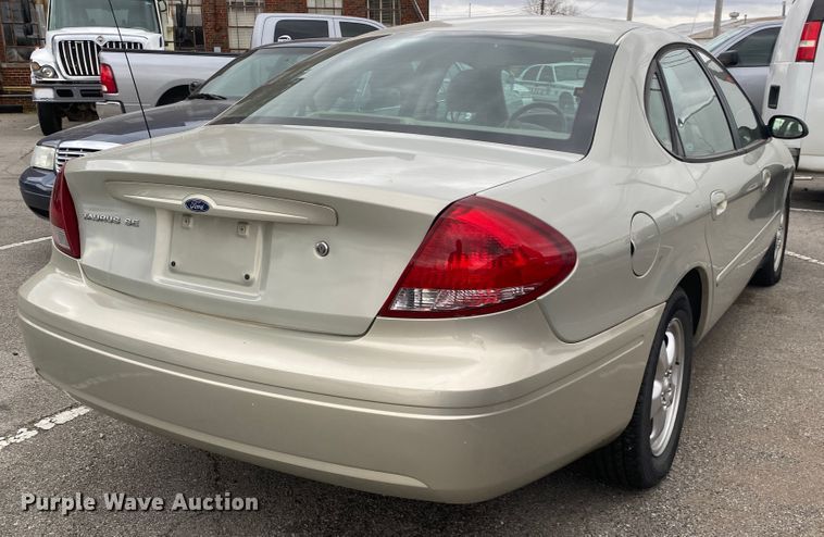 image for item KE9431 2006 Ford Taurus SE