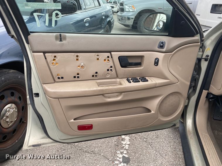 image for item KE9431 2006 Ford Taurus SE
