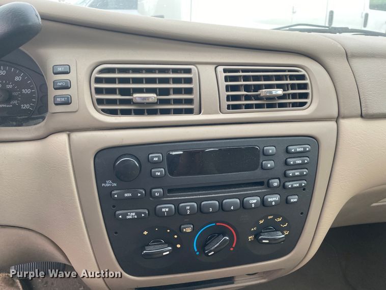 image for item KE9431 2006 Ford Taurus SE