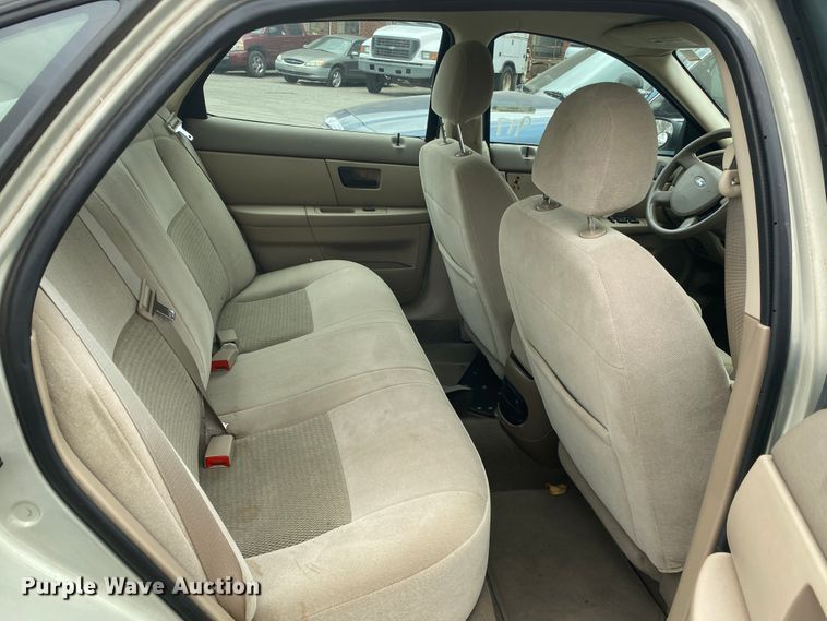 image for item KE9431 2006 Ford Taurus SE