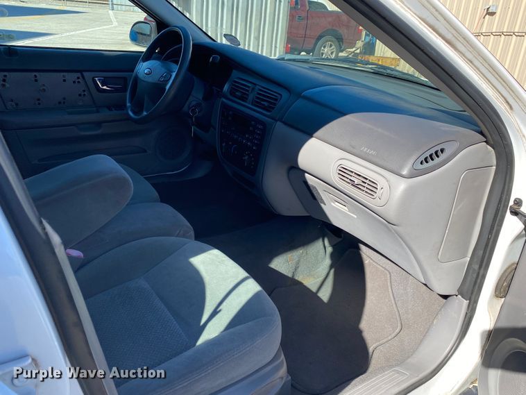 image for item KE9433 2003 Ford Taurus LX
