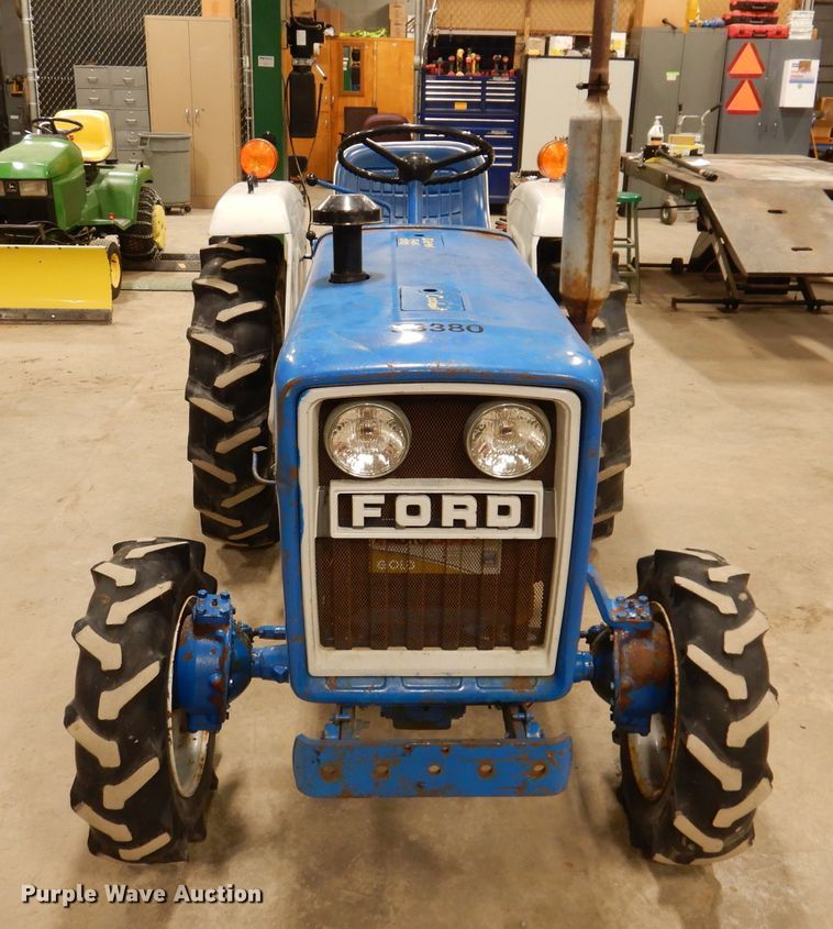 image for item KG9946 Ford 1500  MFWD tractor