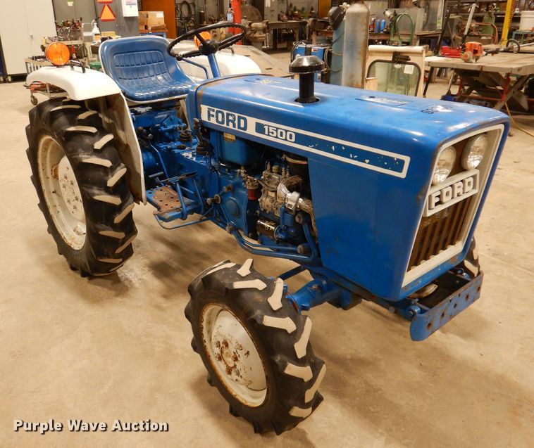 image for item KG9946 Ford 1500  MFWD tractor