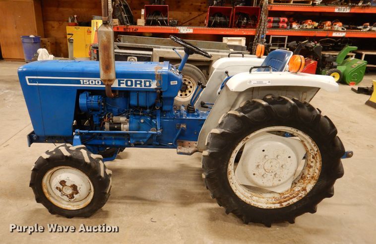 image for item KG9946 Ford 1500  MFWD tractor